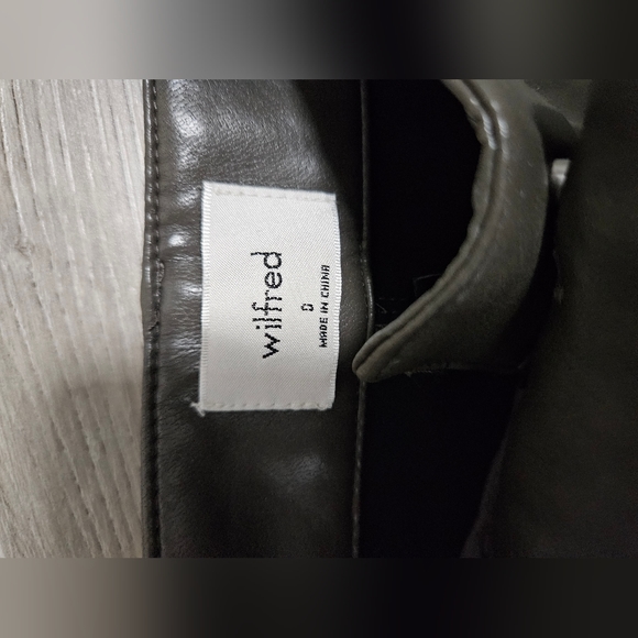 Artizia Wilfred Modern Cargo Pants - Picture 3 of 6